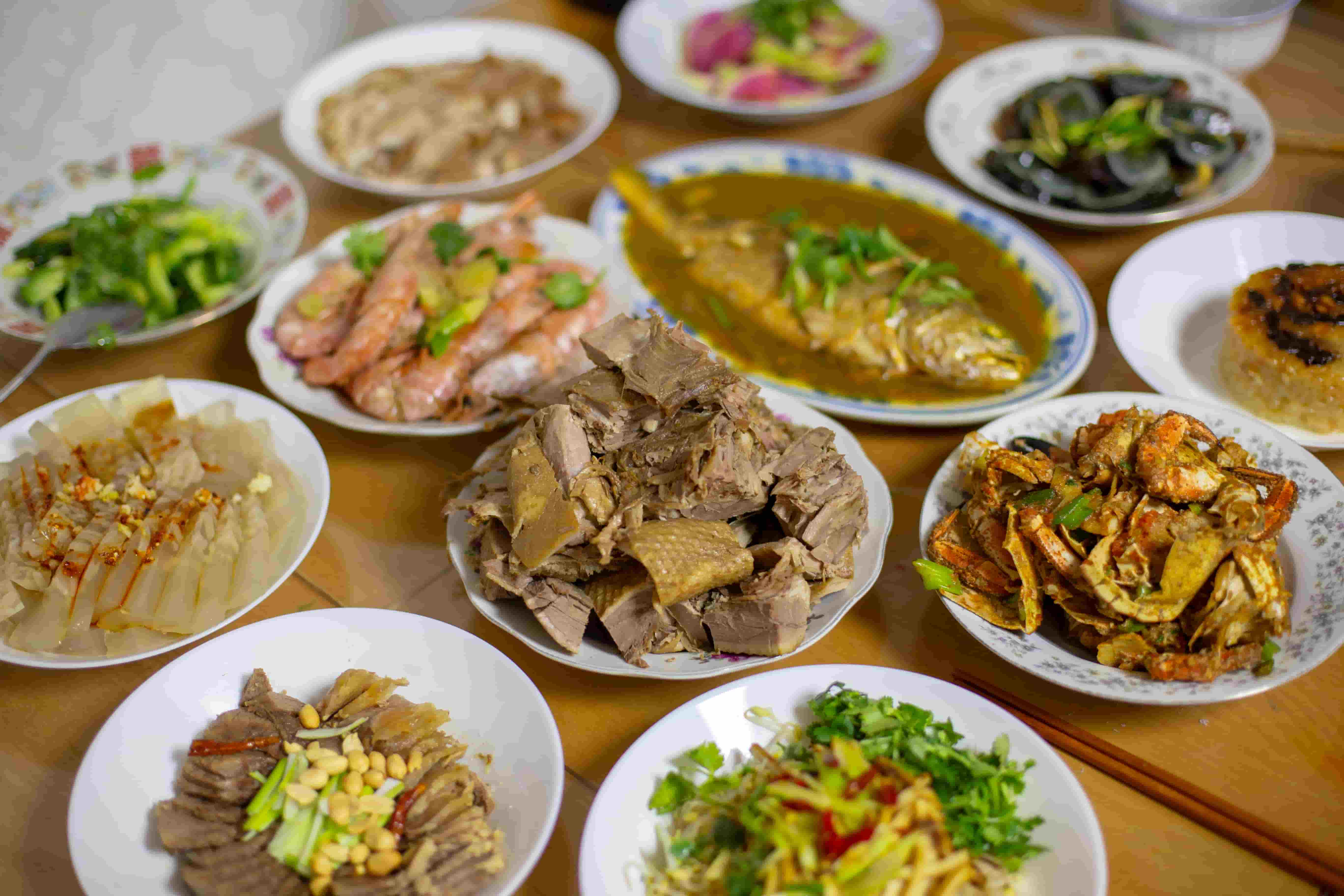 a delectable lunch during hangzhou tour